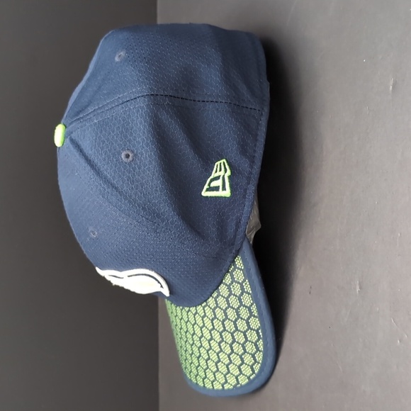 New ERA,39thirty ,NFL Seattle Seahawks Men's Blue/Green Hat, Size ML. - Picture 3 of 10